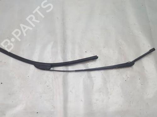 front-windshield-wiper-arm-audi-a6-c5-4b2-4b4-1997-1998-1999-2000-2001-2002-2003-2004-2005-33506186 main image