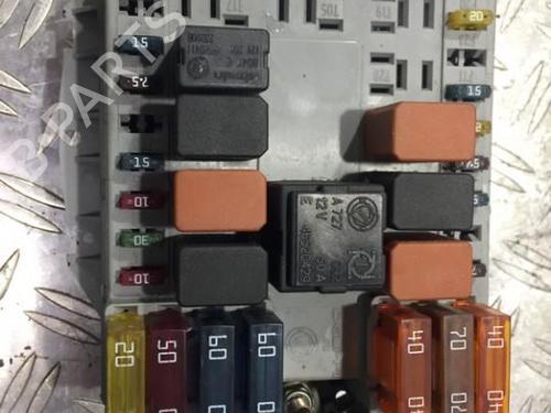 Used Fuse box Fuse box FIAT DOBLO MPV (119_, 223_) 1.9 JTD (105 hp) 33483085 33483085