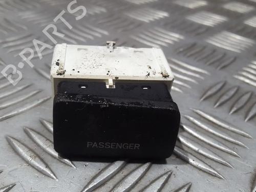 Display Display TOYOTA COROLLA Saloon (_E12_) 1.6 VVT-i (ZZE121_, ZZE121R) (110 hp) 35699720 35699720
