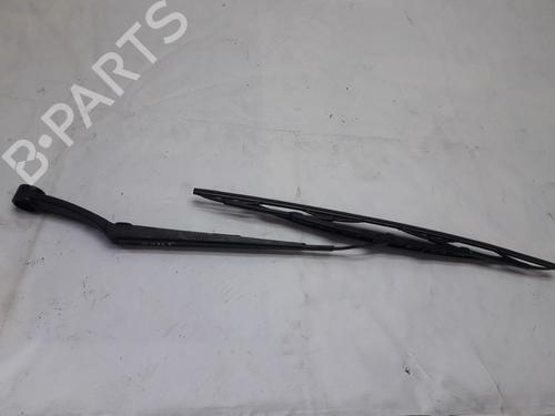 front-windshield-wiper-arm-kia-ceed-hatchback-ed-2006-2007-2008-2009-2010-2011-2012-33505454 main image