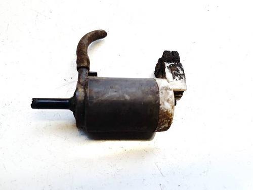 Used Washer pump Washer pump VW PASSAT B7 (362) 1.6 TDI (105 hp) 34879325 34879325
