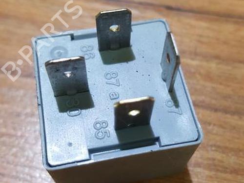 Used Electronic sensor Electronic sensor VW PASSAT B3/B4 Variant (3A5, 35I) 1.6 TD (80 hp) 33518592 33518592