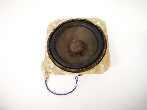 speaker-audi-a4-b5-8d2-1994-1995-1996-1997-1998-1999-2000-2001-32884445 main image