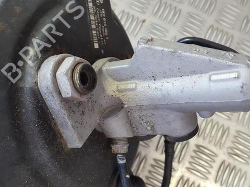 brake-master-cylinder-audi-a3-8p1-2003-2004-2005-2006-2007-2008-2009-2010-2011-2012-2013-35679576 main image