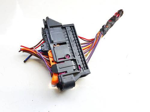 Electronic module VW PASSAT B7 (362) 2.0 TDI | BP37009203M83 - Image 2