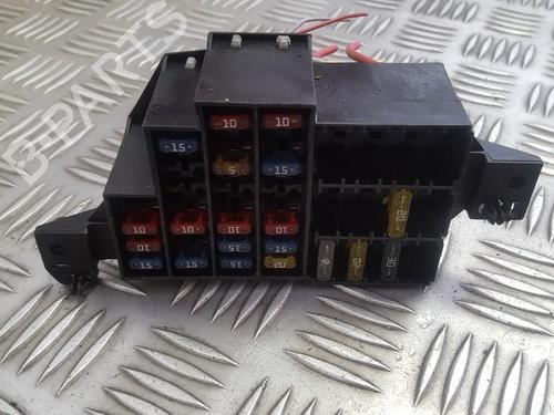 Used Fuse box Fuse box RENAULT CLIO II (BB_, CB_) 1.9 D (B/CB0E, BB0J) (64 hp) 33495779 33495779