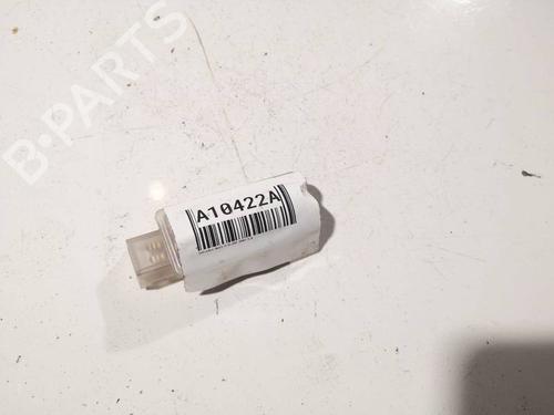 interior-roof-light-mercedes-benz-c-class-w203-2000-2001-2002-2003-2004-2005-2006-2007-34992486 main image