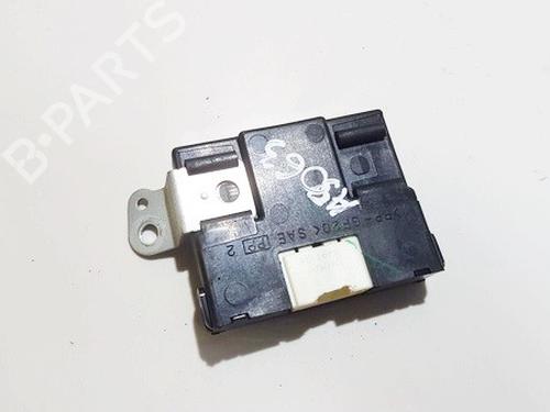 Used Electronic module Electronic module LEXUS IS II (_E2_) 220d (ALE20) (177 hp) 33100517 33100517