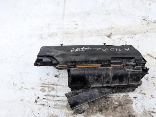 Used Air filter box Air filter box PEUGEOT 206 SW (2E/K) 1.4 HDi (68 hp) 34746965 34746965