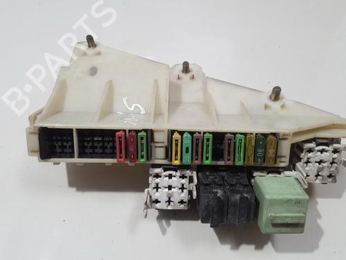 fuse-box-bmw-5-e39-1995-1996-1997-1998-1999-2000-2001-2002-2003-33505575 main image