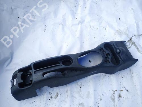 Porte-gobelet/Objets Porte-gobelet/Objets CHRYSLER PT CRUISER (PT_) 2.2 CRD (121 hp) 35428028 35428028