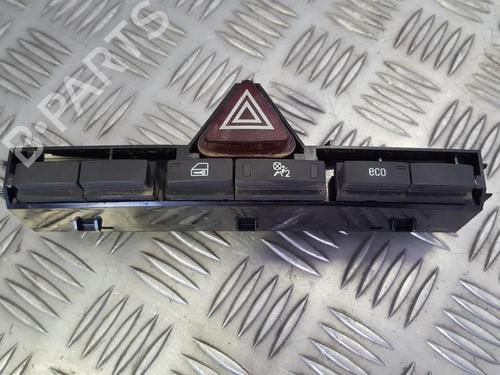 Used Warning switch Warning switch OPEL CORSA D (S07) 1.3 CDTI (L08, L68) (95 hp) 35676212 35676212