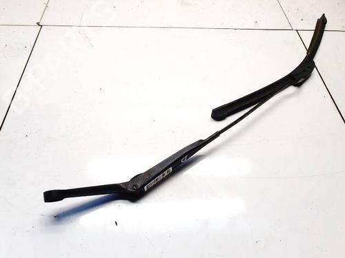 Used Front windshield wiper arm OPEL VECTRA B (J96) 1.6 i 16V (F19) (100 hp) 32540902