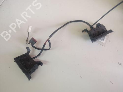 Commandes au volant Commandes au volant 37582869 37582869