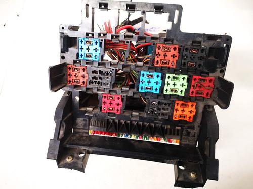 Used Fuse box Fuse box SEAT ALHAMBRA (7V8, 7V9) 1.9 TDI (110 hp) 33081190 33081190