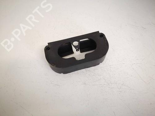 Used Support Support VW PASSAT B5 Variant (3B5) 1.9 TDI (115 hp) 32571385 32571385