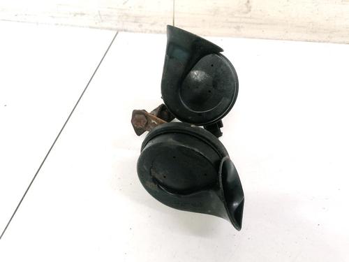 Used Horn Horn VW POLO IV (9N_, 9A_) 1.2 12V (64 hp) 35459545 35459545