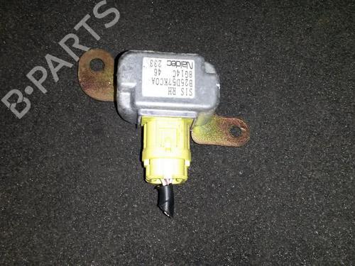 Used Electronic module Electronic module MAZDA 323 F VI Hatchback (BJ) 1.8 Astina (BJ10, BJ8S) (125 hp) 33480505 33480505