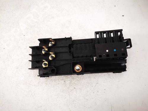 Used Fuse box Fuse box VOLVO V50 (545) 2.0 D (136 hp) 40275357 40275357