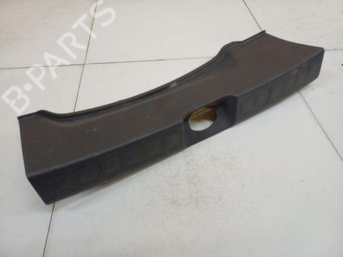 Predellino Predellino MITSUBISHI COLT VI (Z3_A, Z2_A) 1.1 (Z31A, Z32A) (75 hp) 36759827 36759827