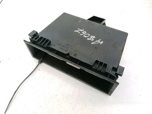 Used Glove box Glove box VW BORA I (1J2) 1.6 (101 hp) 35425141 35425141