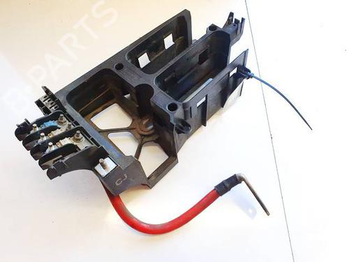 Used Fuse box Fuse box 38640998 38640998