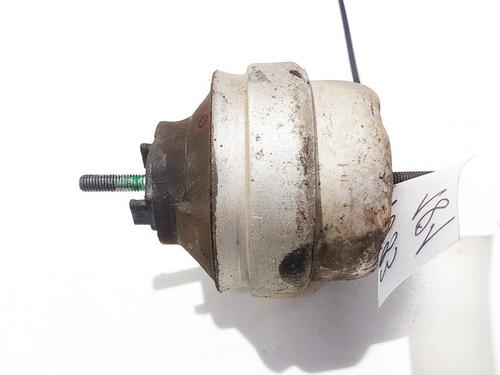 Used Engine mount Engine mount SKODA SUPERB I (3U4) 2.0 TDI (140 hp) 32896789 32896789