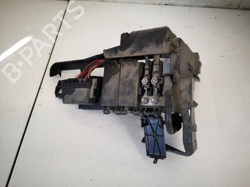 Used Fuse box SKODA ROOMSTER (5J7) 1.4 TDI (80 hp) 32560503