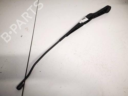 Used Front windshield wiper arm LAND ROVER FREELANDER I (L314) 2.0 DI 4x4 (98 hp) 32618381