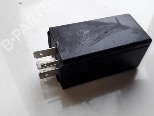 Used Electronic sensor Electronic sensor AUDI 80 B3 Saloon (893, 894, 8A2) 1.8 S (90 hp) 33511262 33511262