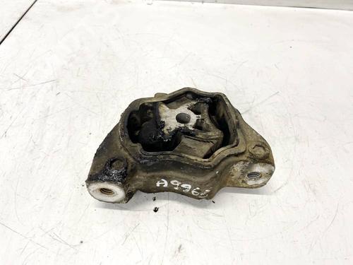 Used Engine mount VOLVO S80 II (124) 2.5 T (200 hp) 32604655