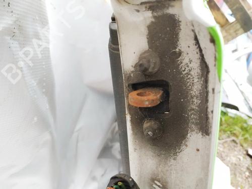 Used Hinge/Door check strap Hinge/Door check strap IVECO DAILY III Van 29 L 12 V (ALKA41A2, ALLA52A2, ALKA42A2) (116 hp) 35502189 35502189