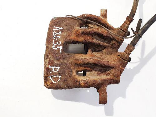 Used Right front brake caliper Right front brake caliper FIAT DUCATO Van (230_) 1.9 TD (80 hp) 35410557 35410557