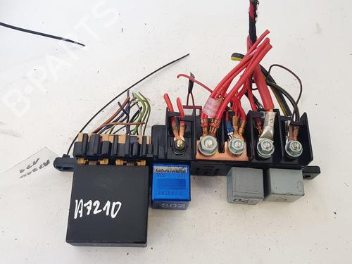 Used Fuse box Fuse box AUDI A6 C5 (4B2, 4B4) 2.5 TDI (155 hp) 32881188 32881188