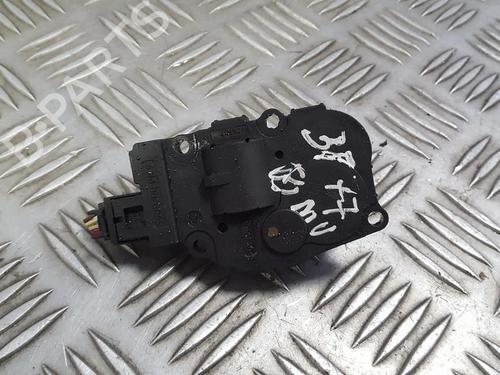 Used Electronic module Electronic module BMW 5 (F10) 525 d (204 hp) 33496558 33496558