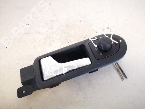 Used Front left interior door handle Front left interior door handle VW GOLF IV (1J1) 1.9 TDI (90 hp) 35401441 35401441