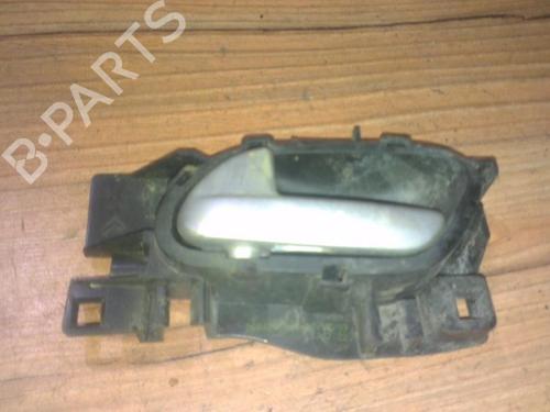 Used Front left interior door handle Front left interior door handle 35647403 35647403