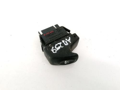 switch-renault-megane-i-ba01_-1995-1996-1997-1998-1999-2000-2001-2002-2003-2004-32909158 main image