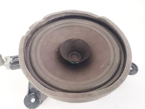 speaker-volvo-s40-ii-544-2003-2004-2005-2006-2007-2008-2009-2010-2011-2012-32597475 main image