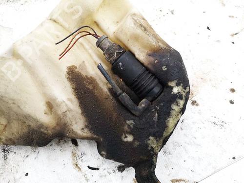 washer-pump-audi-a4-b5-8d2-1994-1995-1996-1997-1998-1999-2000-2001-35207744 main image