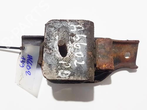 Used Engine mount Engine mount SUBARU IMPREZA Saloon (GD) 2.0 i AWD (GD9) (125 hp) 33087071 33087071