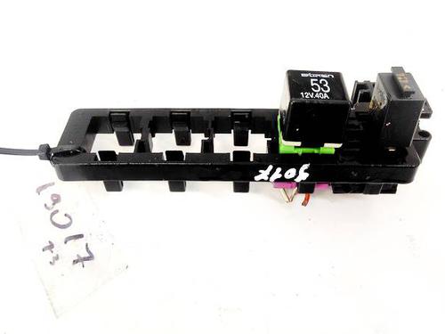 Used Fuse box VW GOLF V (1K1) 1.4 16V (75 hp) 32941158