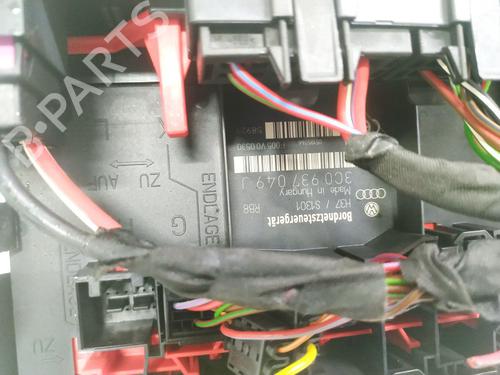 Fuse box VW PASSAT B6 (3C2) 2.0 FSI | BP32897843E1 - Image 3