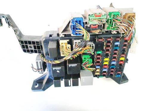 Used Fuse box Fuse box FORD MONDEO III (B5Y) 1.8 16V (110 hp) 32923951 32923951