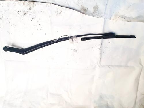 Used Front windshield wiper arm Front windshield wiper arm TOYOTA YARIS (_P9_) 1.0 VVT-i (KSP90_, KSP90R) (69 hp) 32895801 32895801