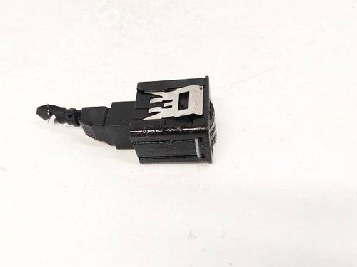 Used Switch Switch VW PASSAT B6 (3C2) 2.0 TDI (140 hp) 35336358 35336358