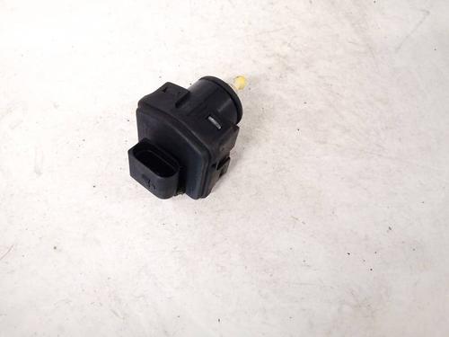 Headlight adjuster motor VW PASSAT B6 (3C2) 2.0 TDI | BP35328179E19 - Image 2