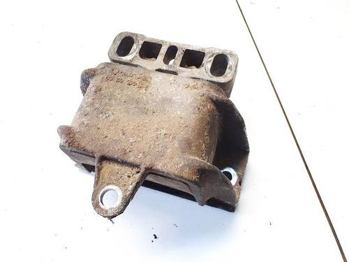 Used Engine mount Engine mount VW BORA I (1J2) 1.9 TDI (90 hp) 32558749 32558749