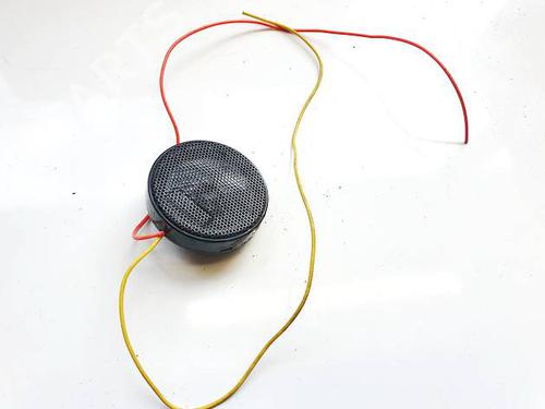Used Speaker Speaker VW TOUAREG (7LA, 7L6, 7L7) 3.2 V6 (220 hp) 32581798 32581798