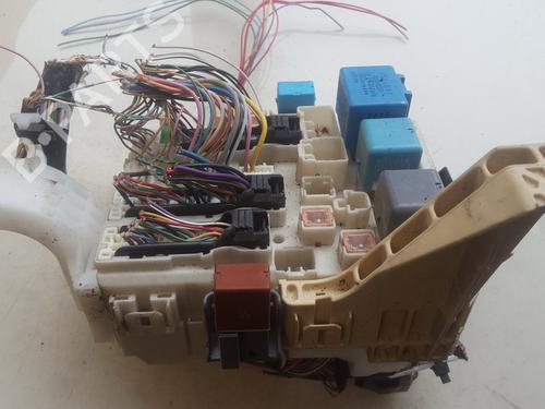 Used Fuse box Fuse box TOYOTA YARIS (_P9_) 1.3 4WD (NCP95) (87 hp) 33517389 33517389
